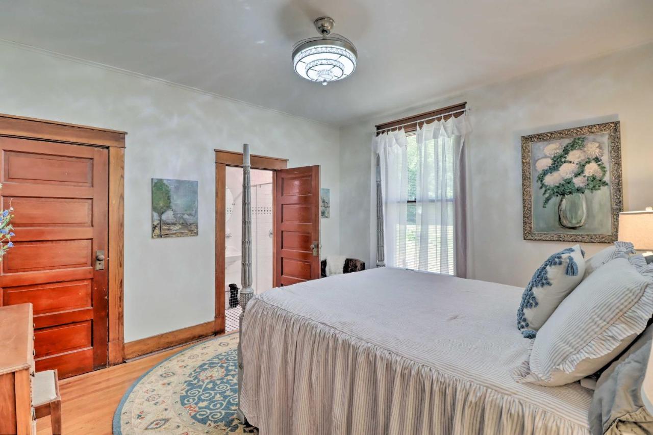 Historic Mountain Home Haven With Large Yard! Экстерьер фото