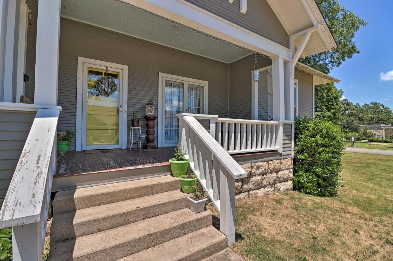 Historic Mountain Home Haven With Large Yard! Экстерьер фото